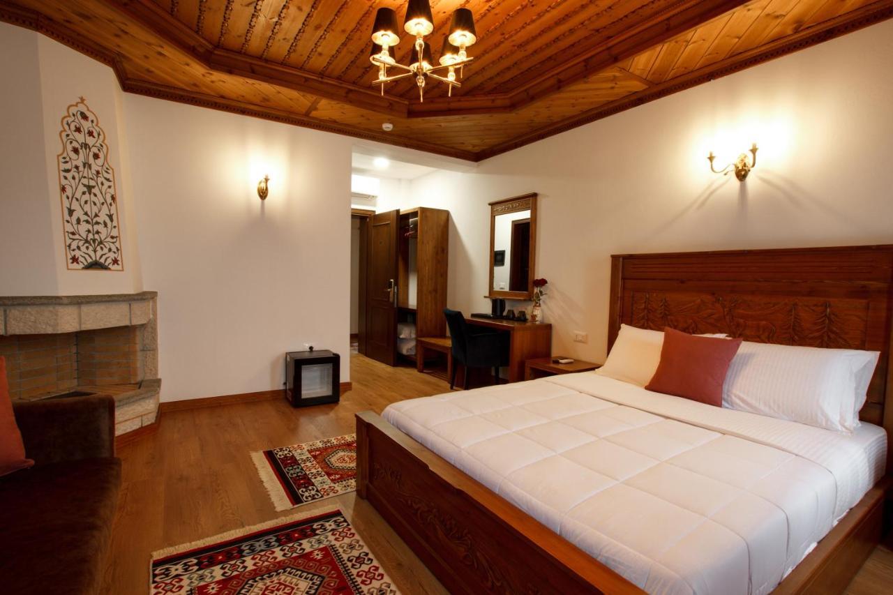 Rose Garden Hotel Gjirokastër Exterior foto