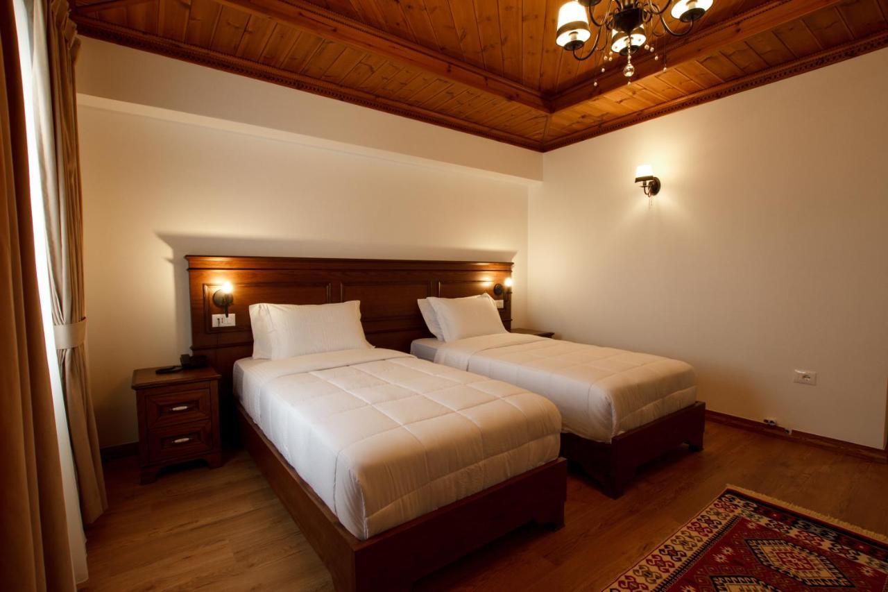 Rose Garden Hotel Gjirokastër Exterior foto