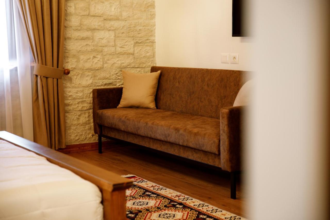 Rose Garden Hotel Gjirokastër Exterior foto